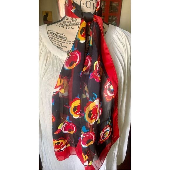 Elaine Gold Silk Scarf - Picture 3 of 6